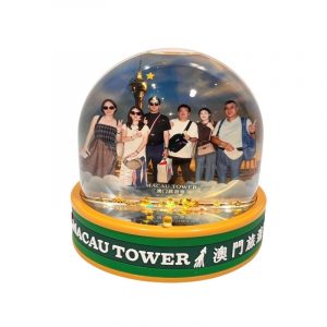 Snow Globe (Included a 2.5-inch photo)